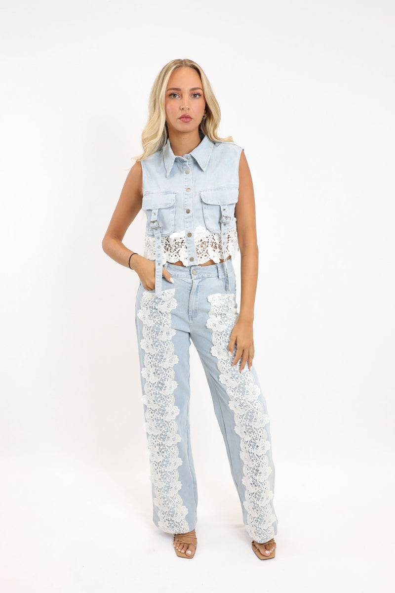 Danila Lace Set