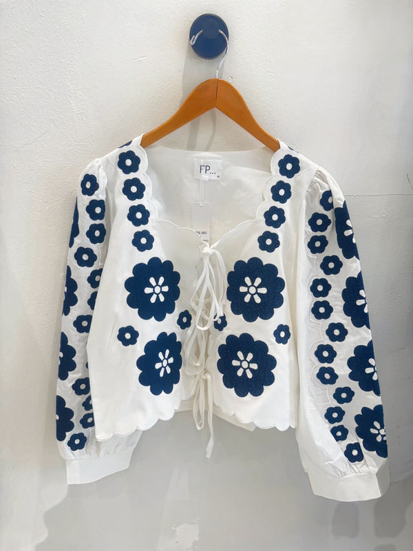 Catrine Appliquéd  blouse