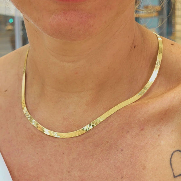 The herringbone necklace